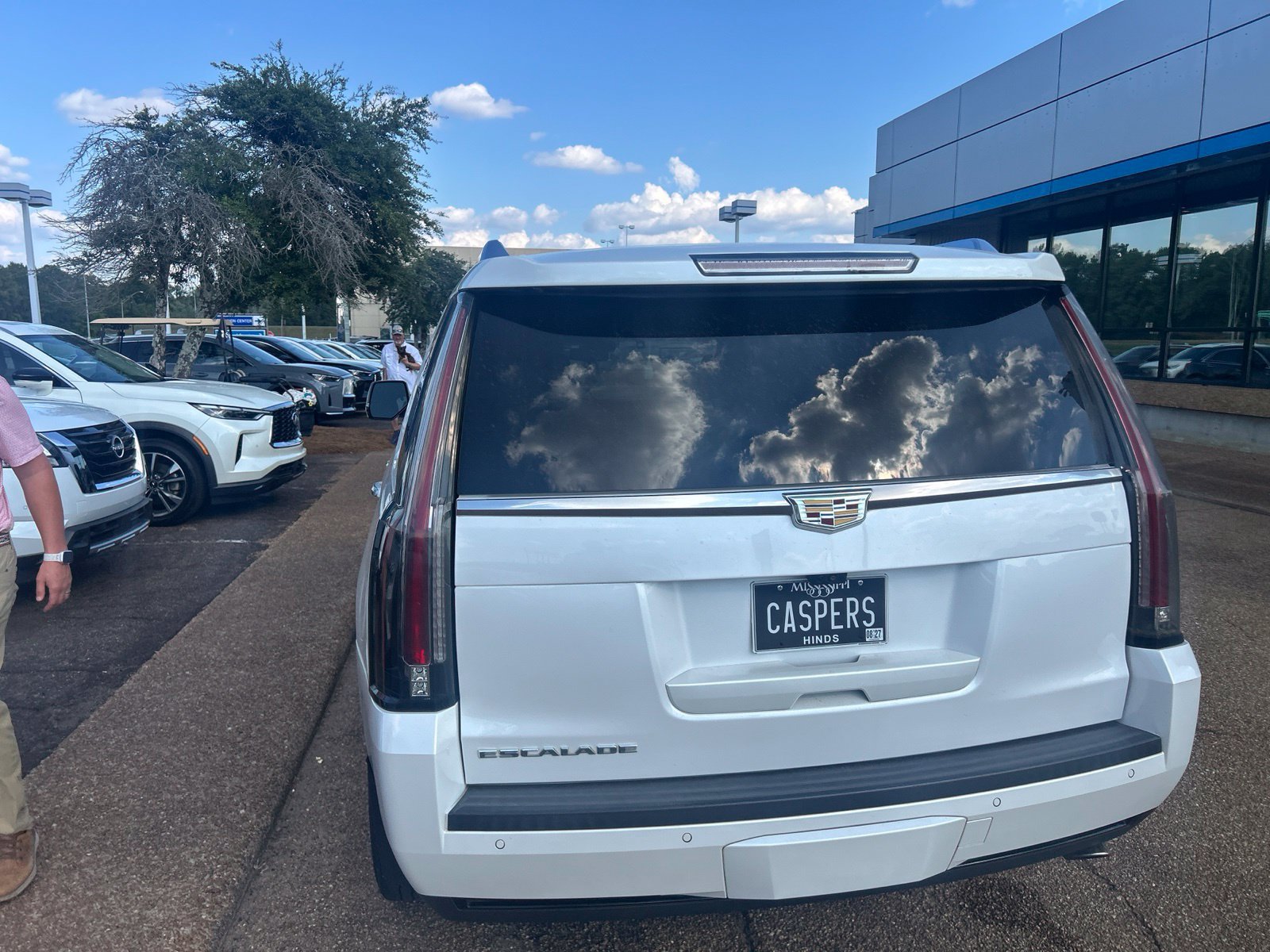 Used 2019 Cadillac Escalade Luxury AWD/4WD image 7