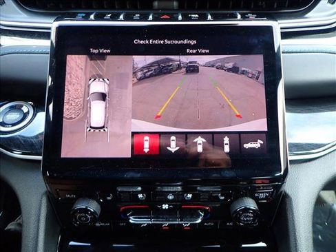 Used 2022 Jeep Grand Cherokee Trailhawk w/ Advanced Protech Group II image 19