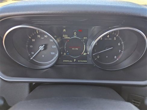 Used 2020 Land Rover Discovery SE image 33