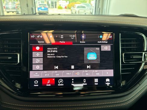 Used 2025 Dodge Durango R/T AWD/4WD image 27