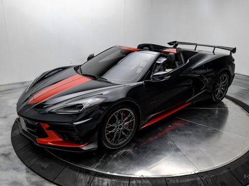 Used 2023 Chevrolet Corvette Stingray Premium Conv w/ Z51 Performance Package image 5