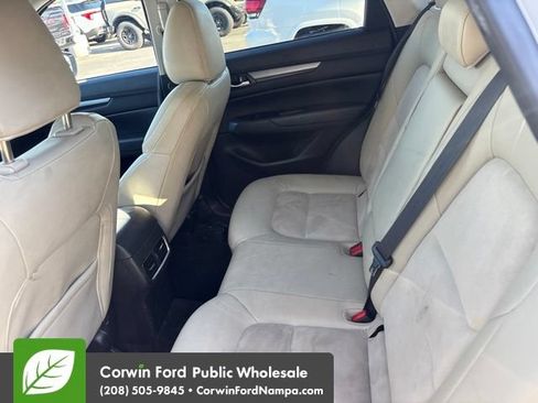 Used 2021 MAZDA CX-5 Touring FWD image 8