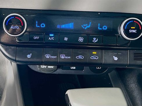 Used 2024 Hyundai Elantra SEL w/ Convenience Package FWD image 21