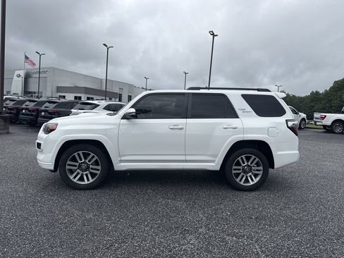 Used 2022 Toyota 4Runner TRD Sport w/ Technology Package RWD image 4