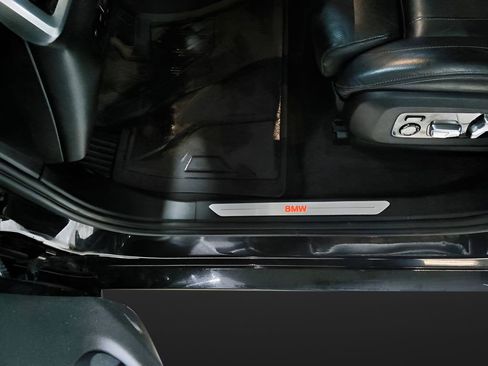 Used 2021 BMW X7 xDrive40i image 11