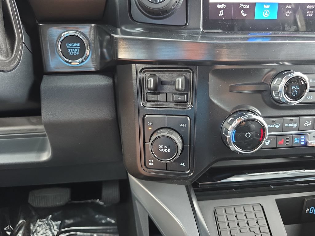 New 2026 Ford F350 Lariat w/ Black Appearance Package AWD/4WD image 29