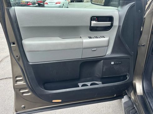 Used 2008 Toyota Sequoia Limited image 13