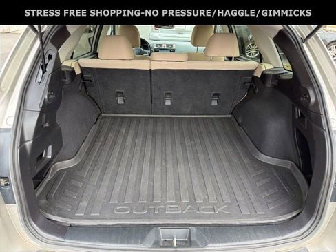 Used 2016 Subaru Outback 2.5i Premium image 30
