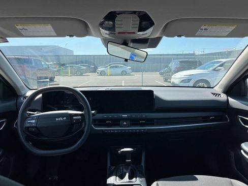 Used 2026 Kia K4 FWD image 32