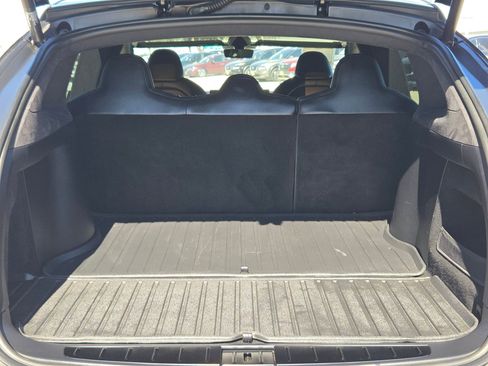 Used 2022 Tesla Model X image 23