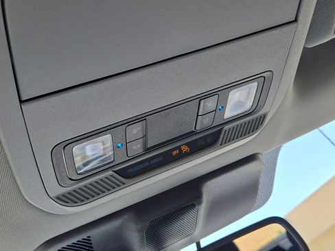 Used 2024 Ford F150 XLT RWD image 30