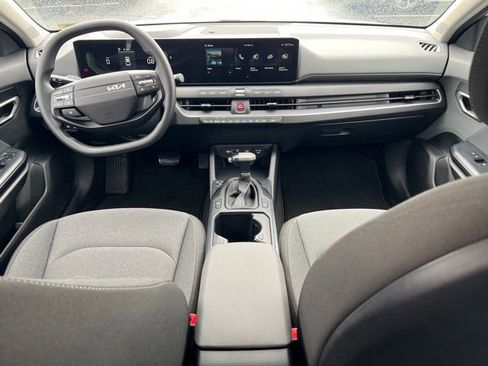 Certified 2025 Kia K4 FWD image 12
