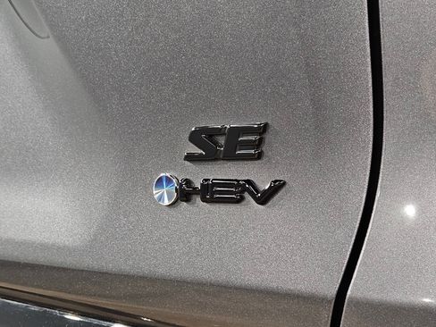 Certified 2025 Toyota RAV4 SE AWD/4WD image 38