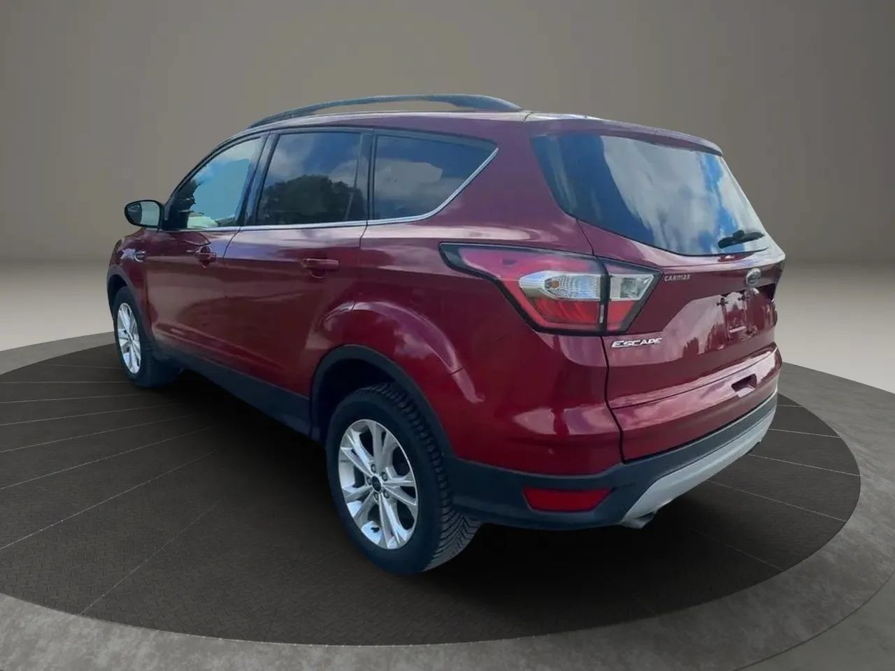 Used 2018 Ford Escape SE AWD/4WD image 4