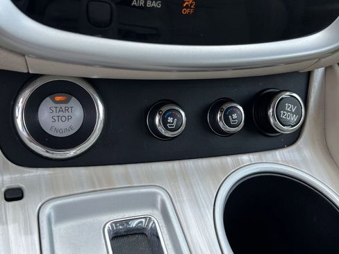 Used 2015 Nissan Murano Platinum w/ Platinum Technology Package FWD image 16