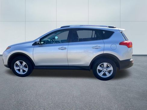 Used 2014 Toyota RAV4 XLE AWD/4WD image 7