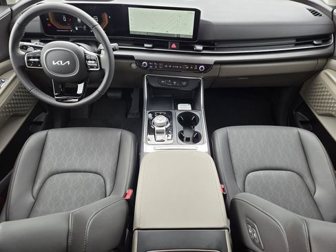 New 2026 Kia Carnival EX FWD image 17