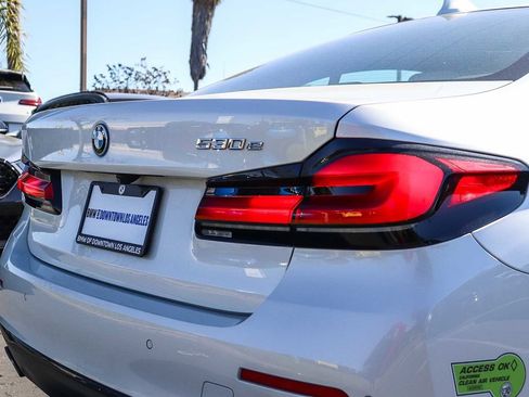 Certified 2023 BMW 530e 530e iPerformance w/ Premium Package image 9