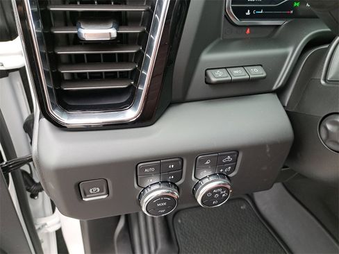 Used 2024 GMC Sierra 1500 Denali Ultimate image 21