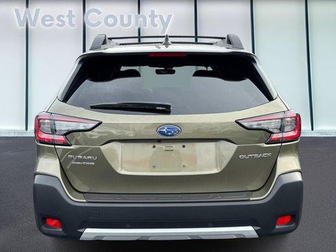 Used 2025 Subaru Outback Limited image 6