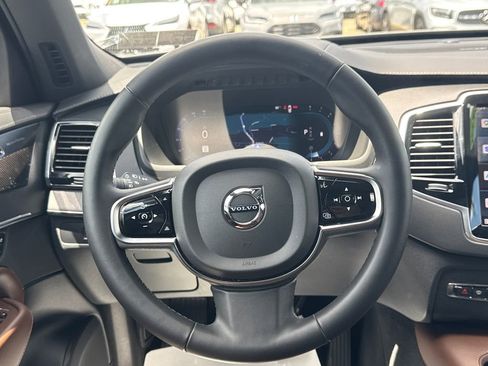 Used 2024 Volvo XC90 B6 Ultimate w/ Protection Package Premier AWD/4WD image 14