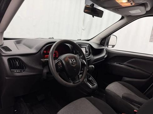 Used 2020 RAM ProMaster City Tradesman FWD image 9