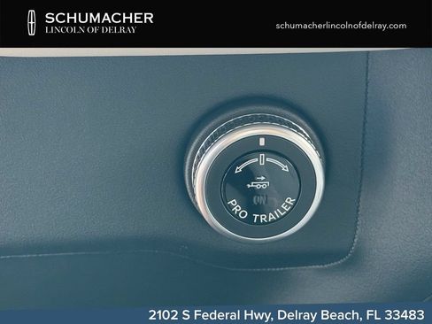 New 2026 Lincoln Navigator Premiere AWD/4WD image 20