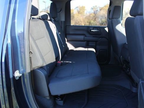 Used 2020 Chevrolet Silverado 2500 Custom w/ Custom Value Package image 19