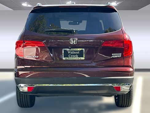 Used 2017 Honda Pilot Touring image 9