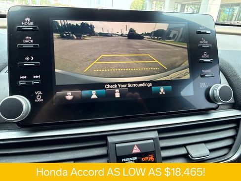 Used 2018 Honda Accord Touring image 8