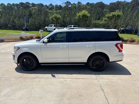 Used 2020 Ford Expedition XLT w/ Equipment Group 202A RWD image 15