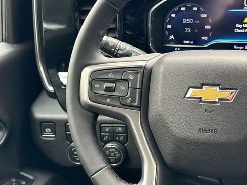 Used 2025 Chevrolet Silverado 2500 LTZ w/ LTZ Convenience Package AWD/4WD image 16