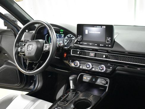 Certified 2025 Honda Civic Sport image 30