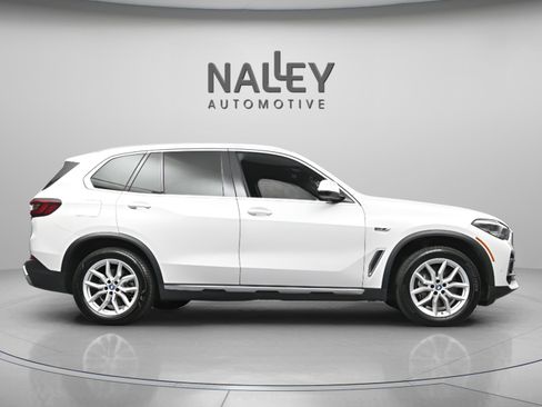 Used 2022 BMW X5 xDrive45e w/ Parking Assistance Package image 6