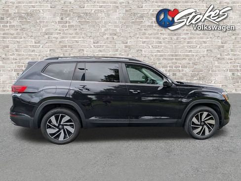 Certified 2025 Volkswagen Atlas SE AWD/4WD image 3