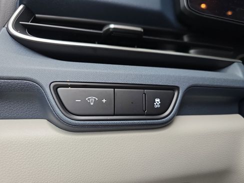 Certified 2025 Kia Carnival EX image 25