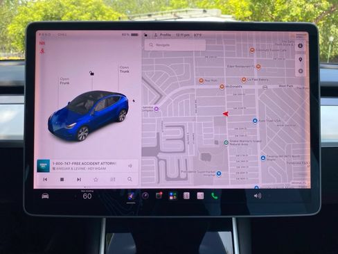 Used 2021 Tesla Model Y Long Range AWD/4WD image 26