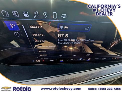 Used 2025 Chevrolet Suburban Z71 image 26