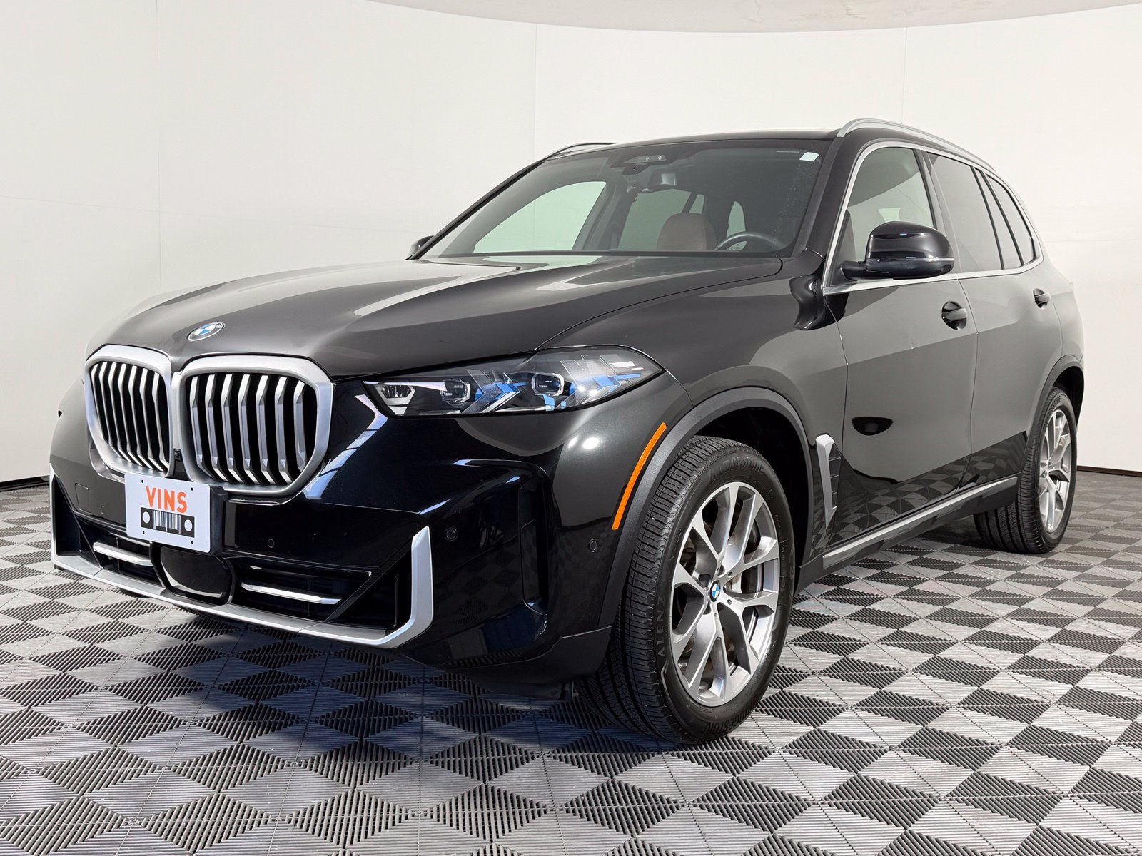 Used 2025 BMW X5 xDrive40i AWD/4WD image 4