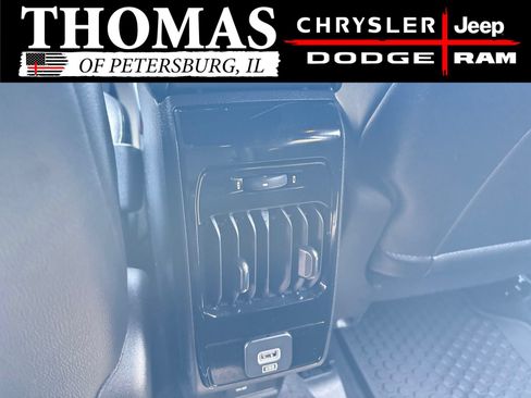 Used 2024 Jeep Compass Trailhawk AWD/4WD image 12