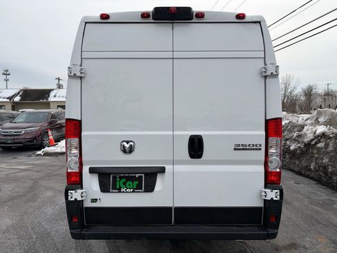 Used 2023 RAM ProMaster 3500 w/ Driver Convenience Group image 9