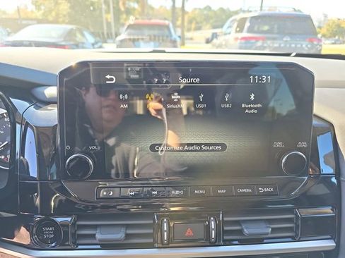 New 2025 Nissan Pathfinder SL image 21