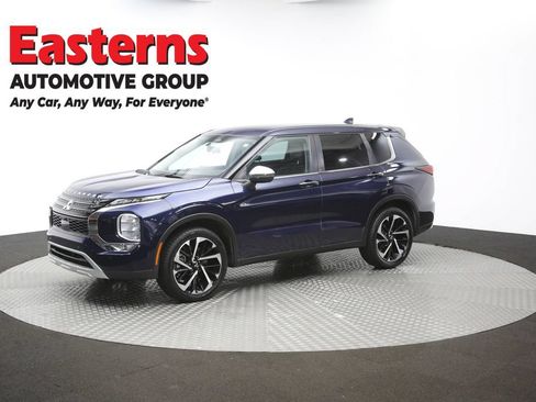 Used 2023 Mitsubishi Outlander SE AWD/4WD image 57