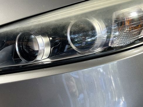 Used 2017 Kia Sorento LX image 12