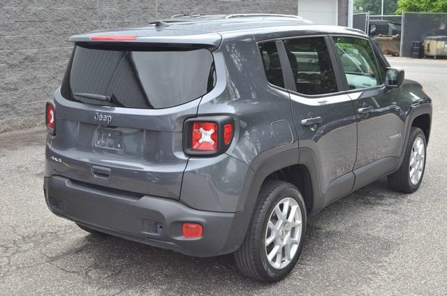 Used 2023 Jeep Renegade Latitude AWD/4WD image 8