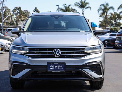 Certified 2022 Volkswagen Tiguan SE image 4