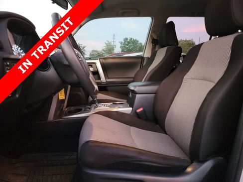 Used 2017 Toyota 4Runner SR5 image 6