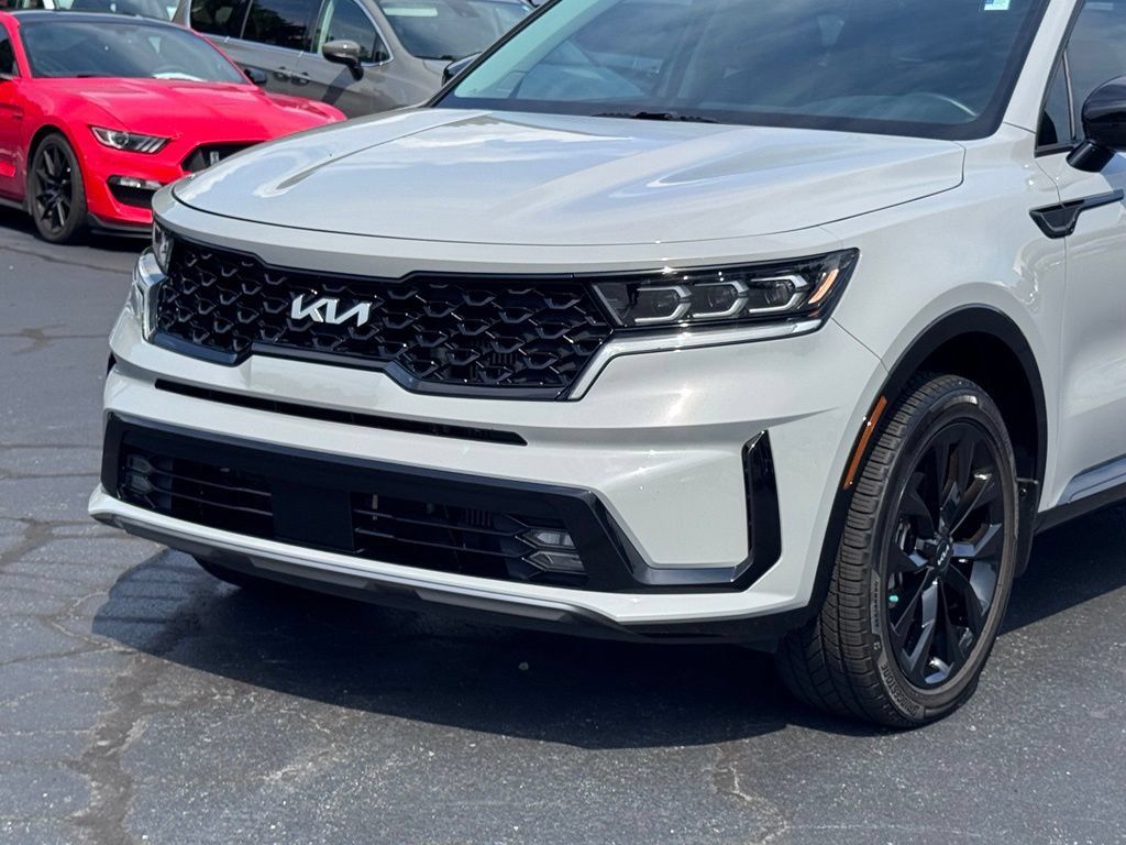 Used 2023 Kia Sorento SX AWD/4WD image 38