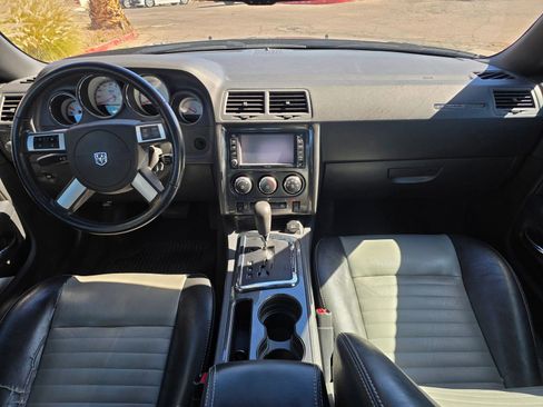 Used 2009 Dodge Challenger R/T image 11