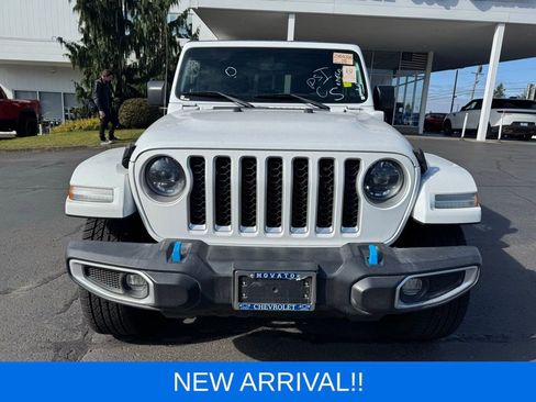 Used 2023 Jeep Wrangler Unlimited Sahara image 2